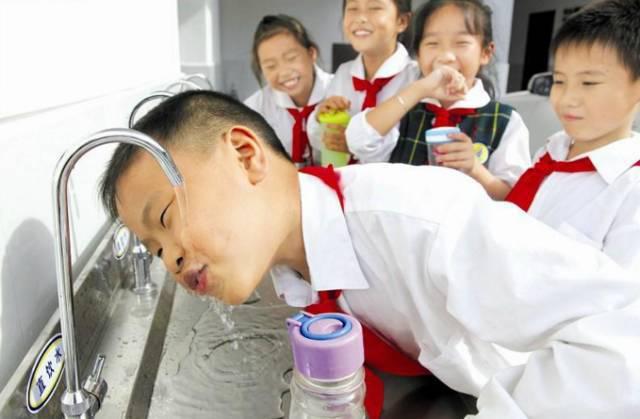  我们到底喝哪种水好？