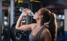  科学家确认人体已被微塑料污染，污染源不仅是海洋