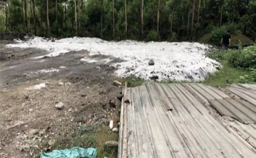 广西贵港市水泥厂藏污纳垢 国有资产竟成非法排污企业庇护所